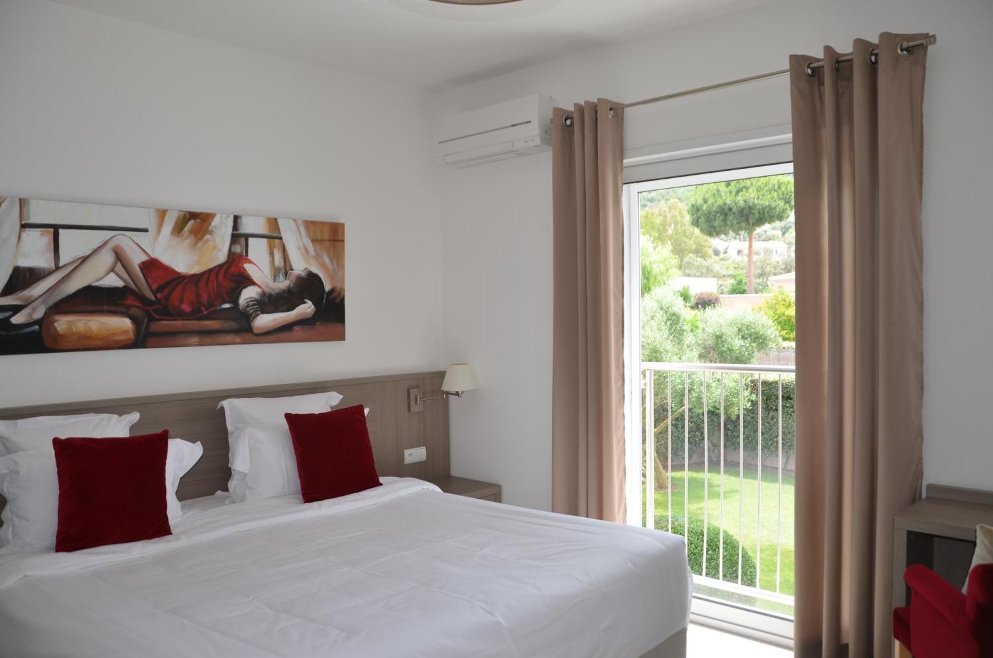 Domaine Villas Mandarine Private Pools & Spa Calvi  Exterior photo