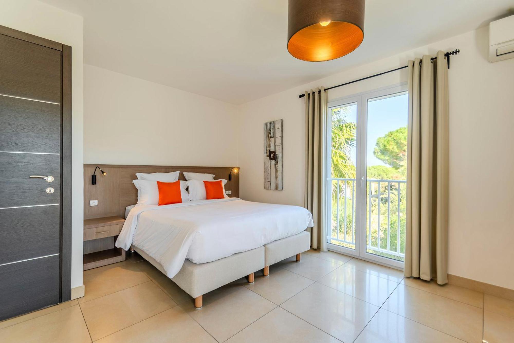 Domaine Villas Mandarine Private Pools & Spa Calvi  Exterior photo