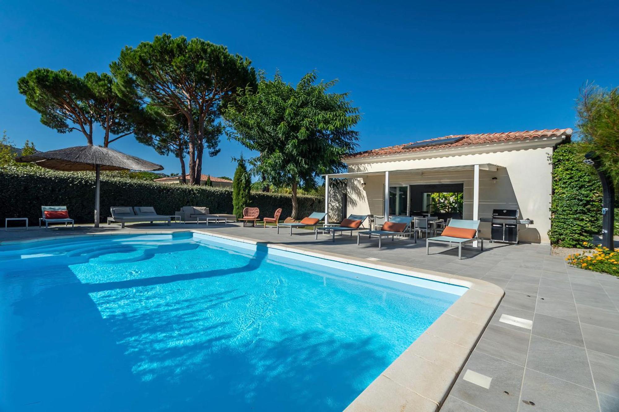 Domaine Villas Mandarine Private Pools & Spa Calvi  Exterior photo